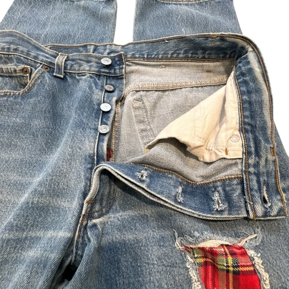 1980s-1990s VTG Levi's 501 Men’s  Jeans Distressed Finish W/ Repaired Rips